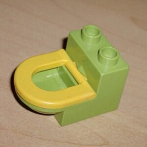 4911c01 – Duplo, Furniture Toilet with Yellow Seat (4911 / 4912)