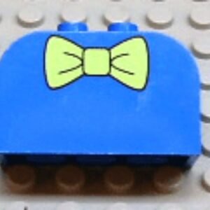 4744px8 – Slope, Curved 4 x 2 x 2 Double with 4 Studs with Green Bow Tie Pattern