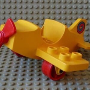 dplane3 – Duplo Airplane Small Wings on Bottom with Red Wheels and Red Propeller