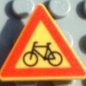 892pb006 – Road Sign 2 x 2 Triangle with Clip with Bicycle Crossing Pattern