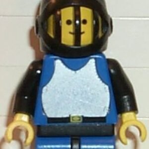 cas182 – Breastplate – Blue with Black Arms, Blue Legs with Black Hips, Black Grille Helmet, Yellow Feather, Black Plastic Cape